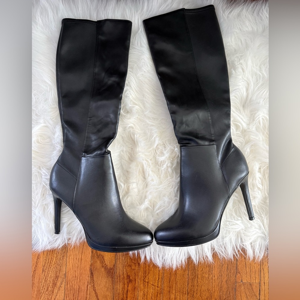 Nine West Black Leather Heeled Boots Size 9.5